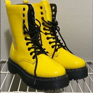 Unilady Yellow Rain/combat boots